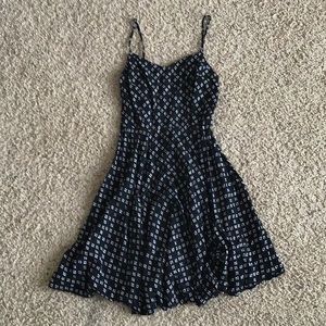 Women’s dress